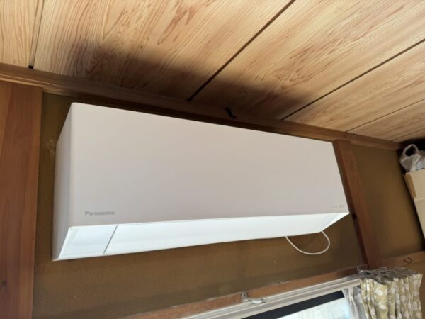 新しいエアコン