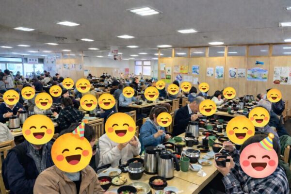 皆さんの食事風景