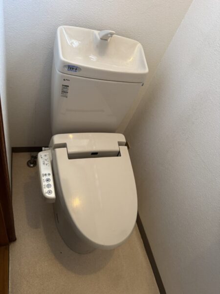 トイレ施工前